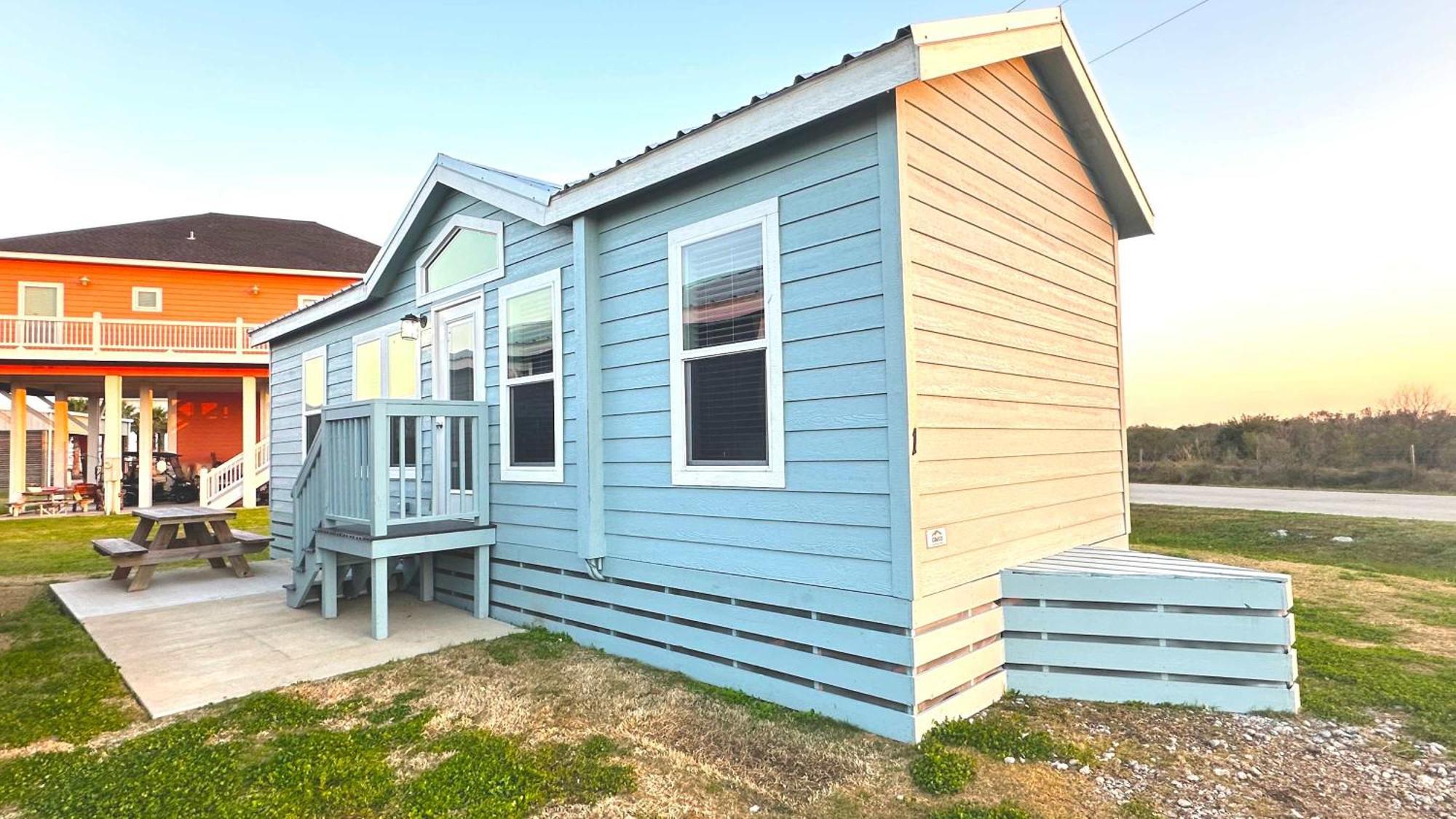 1 Mile To Family Friendly 2 Bdrm Comfy Beds Ferienhaus
